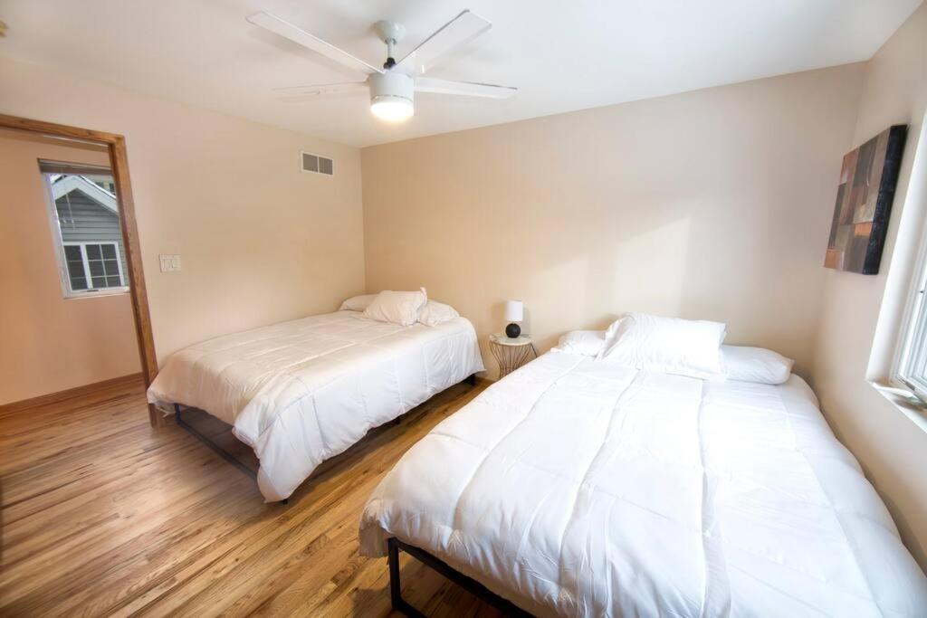 Tucked Away Off Brady - 4 Beds Apartment Milwaukee Exterior photo